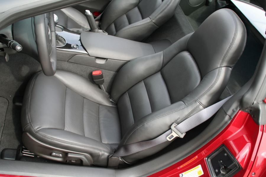  Chevrolet Corvette 2008 года  (фото 13 из 17)